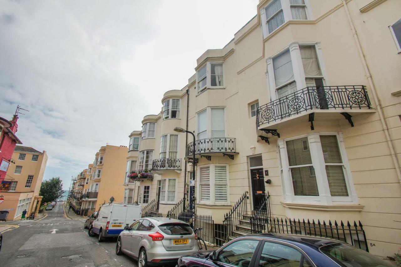 No 5 - Central - By Brighton Holiday Lets Luaran gambar
